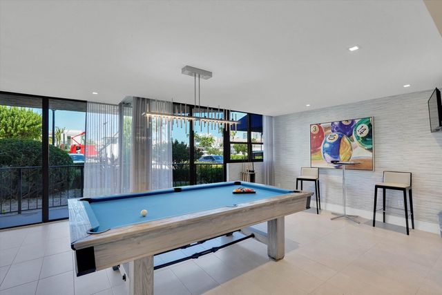 859 JEFFERY Street 306, Boca Raton, FL 33487