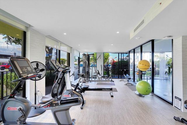 859 JEFFERY Street 306, Boca Raton, FL 33487