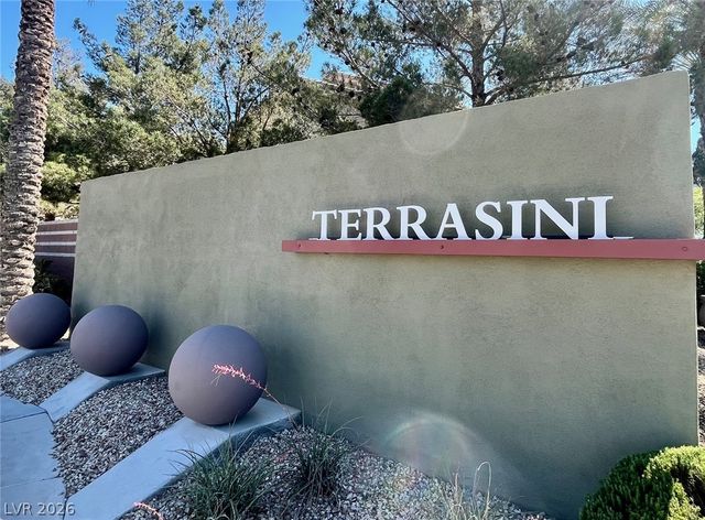 4655 Centisimo Drive 201, North Las Vegas, NV 89084