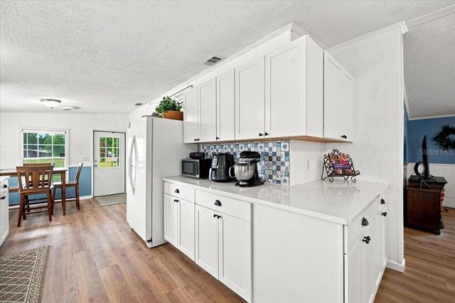 4905 KYLE LEE LANE, Plant City, FL 33567