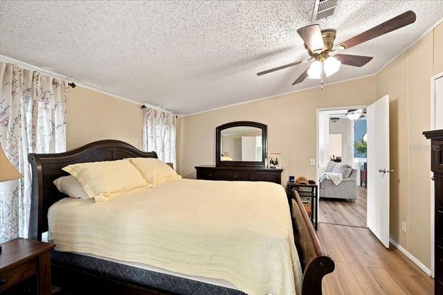 4905 KYLE LEE LANE, Plant City, FL 33567
