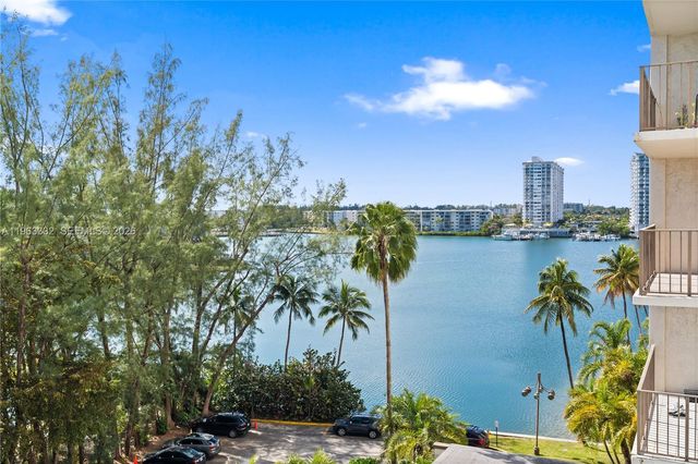 18151 NE 31st Ct 701, Aventura, FL 33160