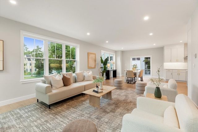 30 Calvin St, Lexington, MA 02420