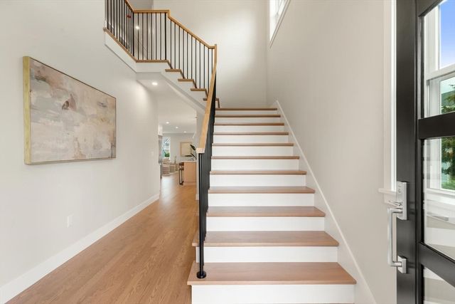 30 Calvin St, Lexington, MA 02420