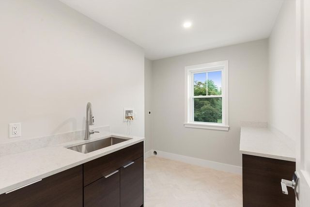 30 Calvin St, Lexington, MA 02420