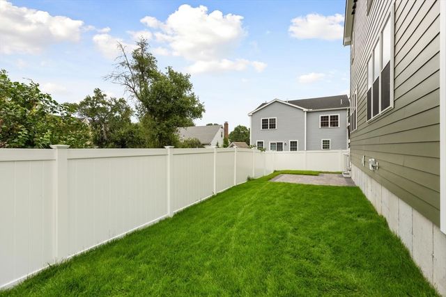 30 Calvin St, Lexington, MA 02420