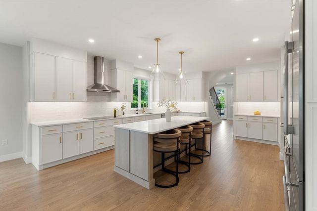 30 Calvin St, Lexington, MA 02420