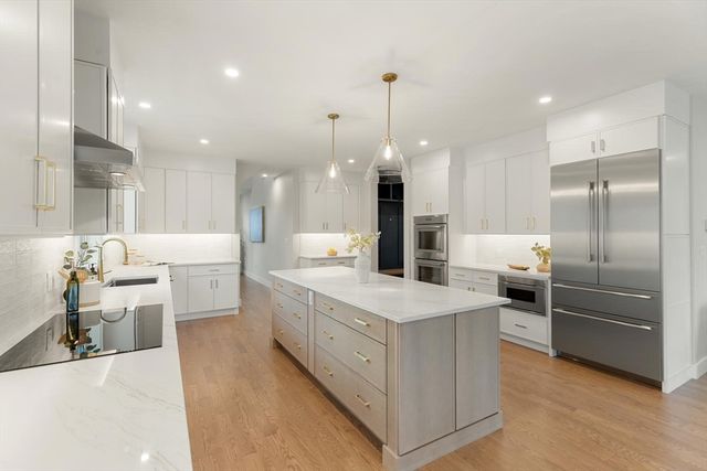 30 Calvin St, Lexington, MA 02420