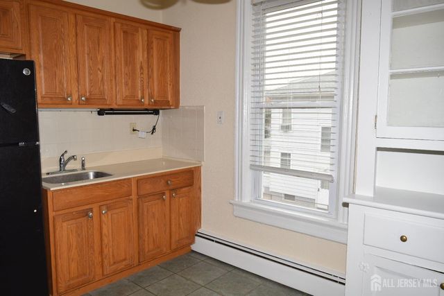 73-75 Woodbridge Avenue 4, Sewaren, NJ 07077