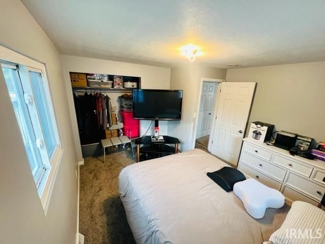 2011 Graham Drive, Fort Wayne, IN 46818