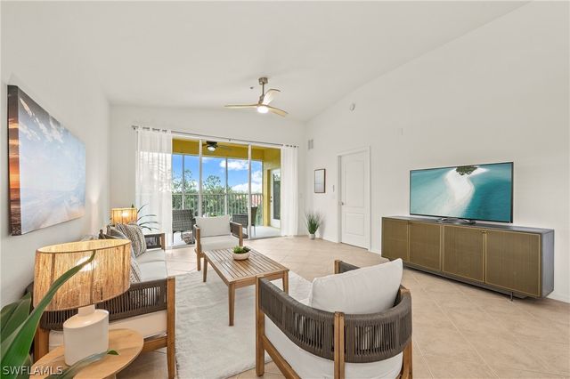 6820 Sterling Greens PL 401, Naples, FL 34104