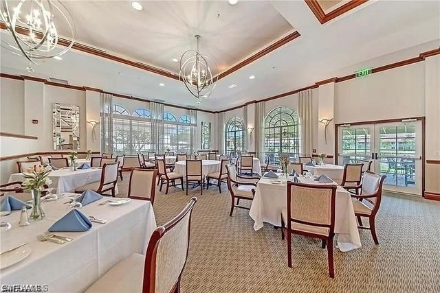 6820 Sterling Greens PL 401, Naples, FL 34104