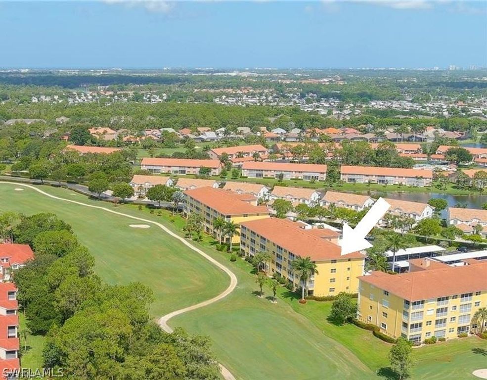 6820 Sterling Greens PL 401, Naples, FL 34104