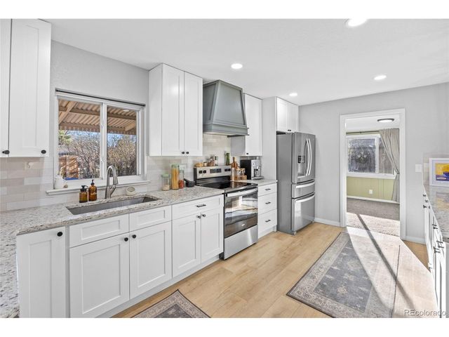 1395 Kline St, Lakewood, CO 80215