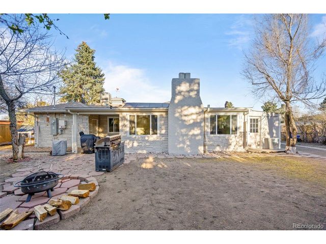 1395 Kline St, Lakewood, CO 80215