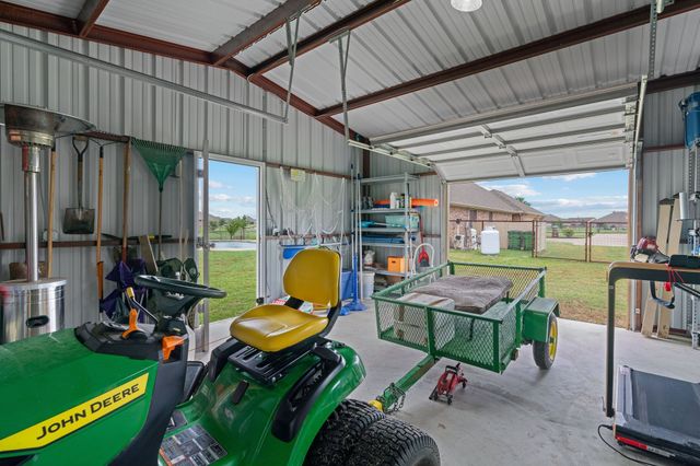 8933 Winding Way, Godley, TX 76044