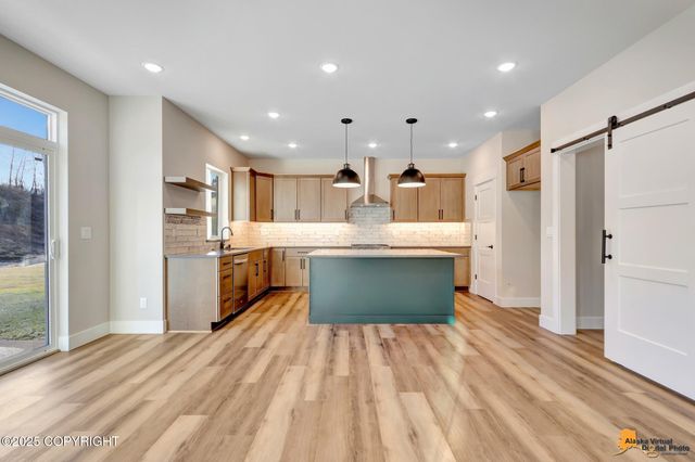 8869 Chalk Hill Loop, Anchorage, AK 99502