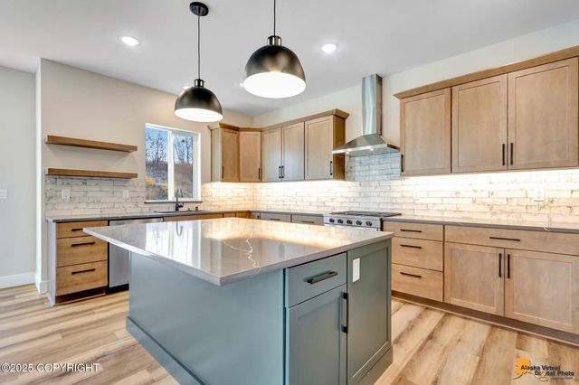 8869 Chalk Hill Loop, Anchorage, AK 99502