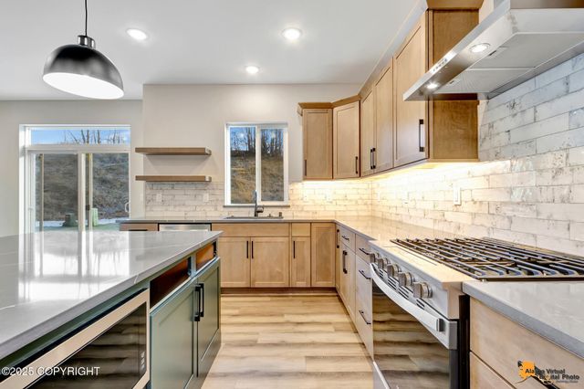 8869 Chalk Hill Loop, Anchorage, AK 99502