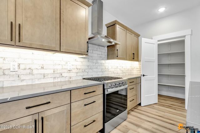 8869 Chalk Hill Loop, Anchorage, AK 99502