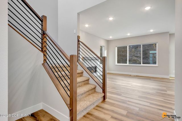 8869 Chalk Hill Loop, Anchorage, AK 99502