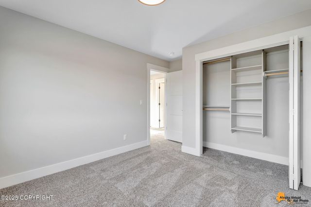 8869 Chalk Hill Loop, Anchorage, AK 99502