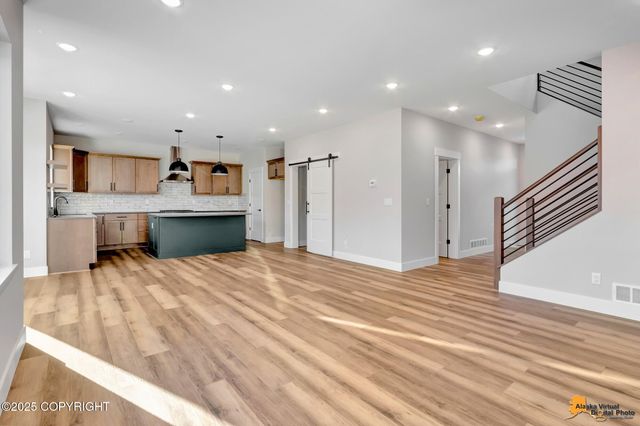 8869 Chalk Hill Loop, Anchorage, AK 99502