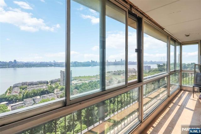1 Horizon Road 1001, Fort Lee, NJ 07024