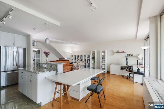 1 Horizon Road 1001, Fort Lee, NJ 07024