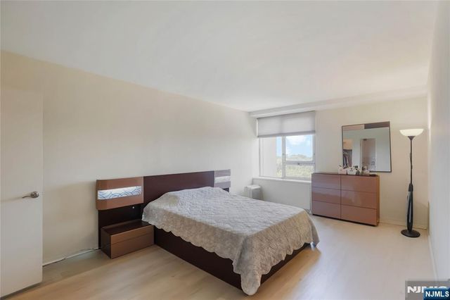 1 Horizon Road 1001, Fort Lee, NJ 07024