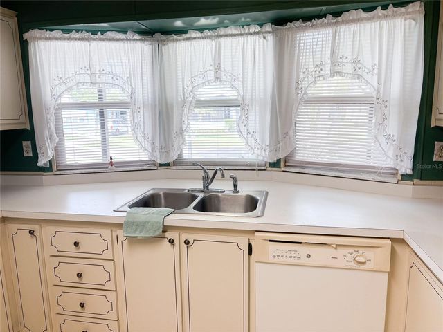 2804 WEKIVA ROAD, Tavares, FL 32778