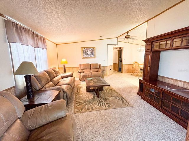 2804 WEKIVA ROAD, Tavares, FL 32778