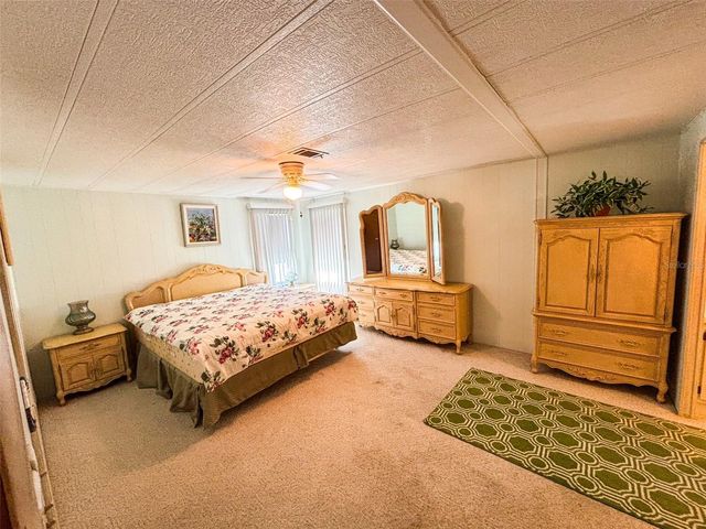 2804 WEKIVA ROAD, Tavares, FL 32778