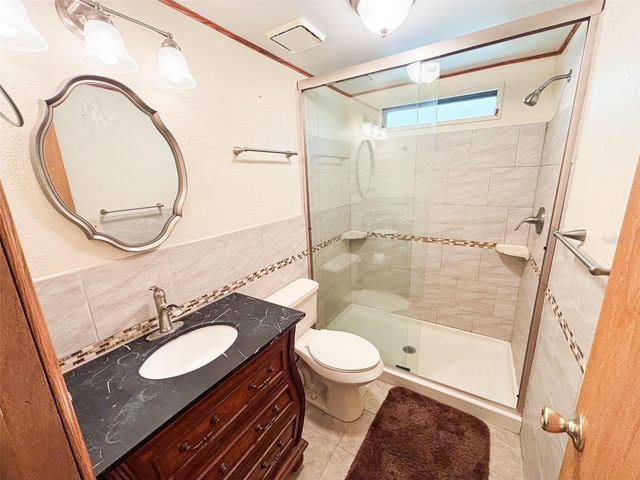 2804 WEKIVA ROAD, Tavares, FL 32778