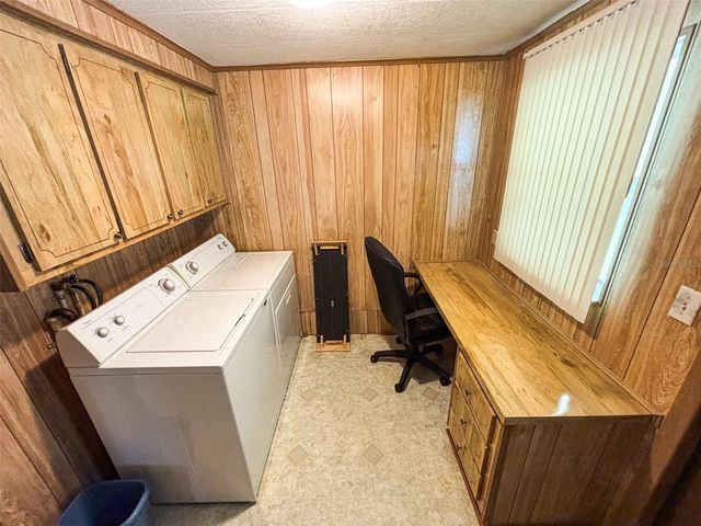 2804 WEKIVA ROAD, Tavares, FL 32778