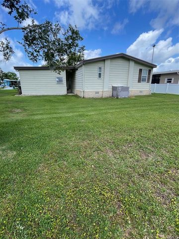 2804 WEKIVA ROAD, Tavares, FL 32778