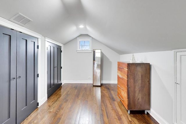 274 N Oak Street, Elmhurst, IL 60126