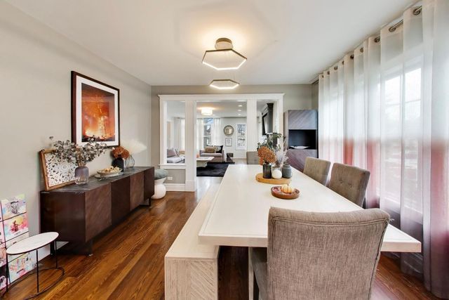 274 N Oak Street, Elmhurst, IL 60126