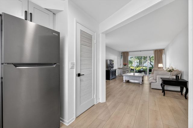 91 Willow Road 104, Tequesta, FL 33469