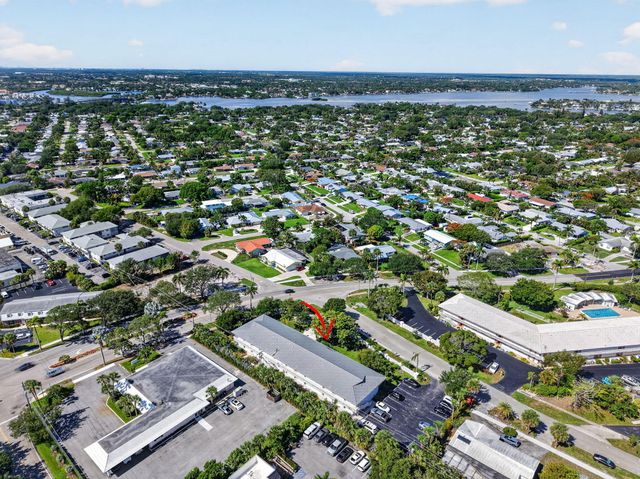 91 Willow Road 104, Tequesta, FL 33469
