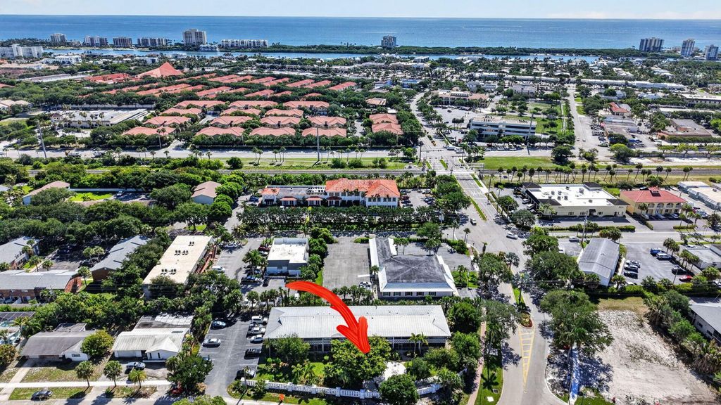 91 Willow Road 104, Tequesta, FL 33469