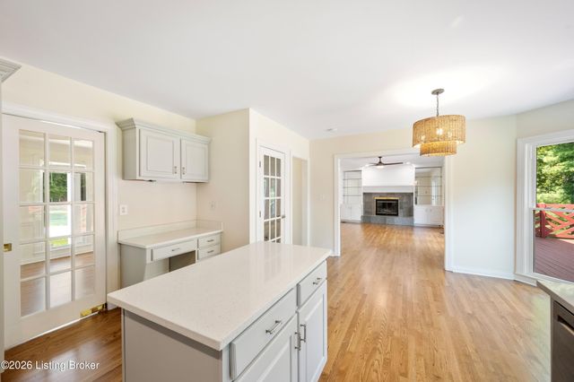 4503 Wolfspring Dr, Louisville, KY 40241