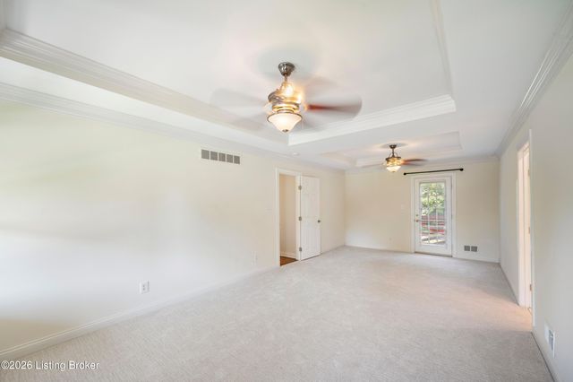 4503 Wolfspring Dr, Louisville, KY 40241