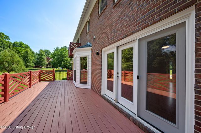 4503 Wolfspring Dr, Louisville, KY 40241