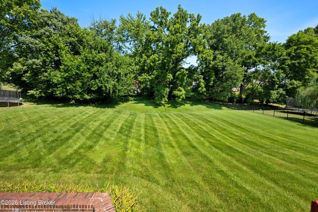 4503 Wolfspring Dr, Louisville, KY 40241