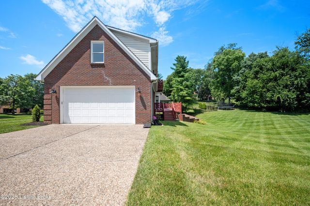 4503 Wolfspring Dr, Louisville, KY 40241