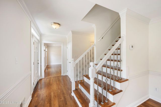4503 Wolfspring Dr, Louisville, KY 40241