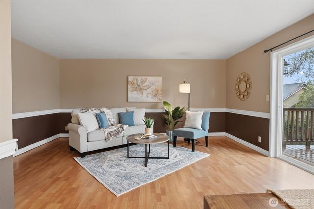 19855 Stavanger Loop NE, Poulsbo, WA 98370