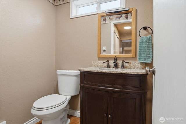 19855 Stavanger Loop NE, Poulsbo, WA 98370