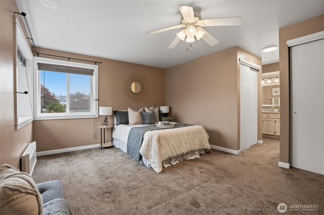 19855 Stavanger Loop NE, Poulsbo, WA 98370